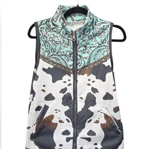 NWOT Cowgirl Sleeveless Zip Vest with Mint Paisley Yoke - Small